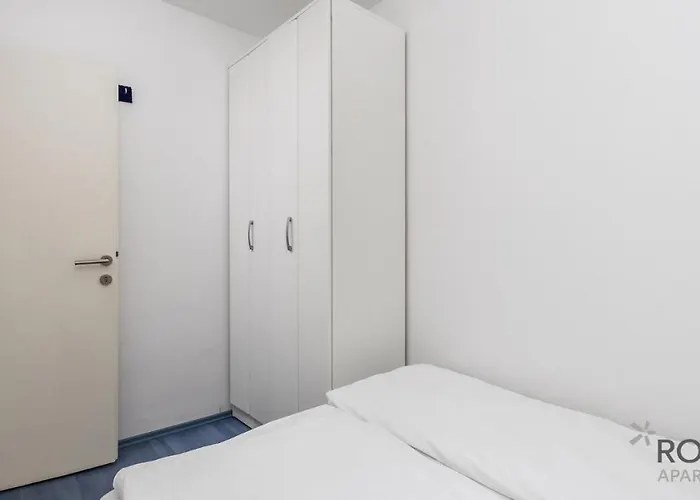 Rona Zizi Apartmán *